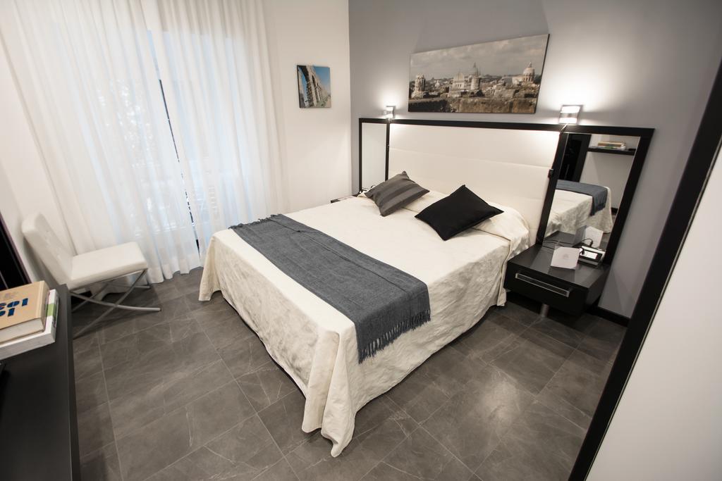 Capital Suite Rome Room photo